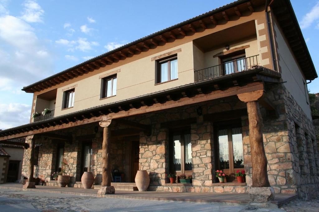 Hotel Los Arrenes De Tarancueña Extérieur photo